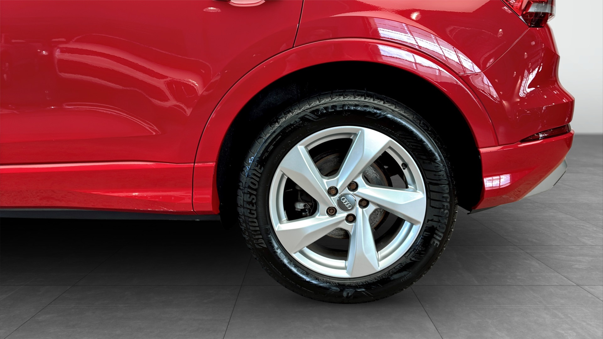 Audi Q3 PDW35W