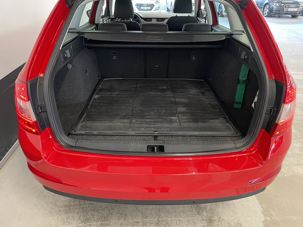Skoda Octavia Combi PEC333
