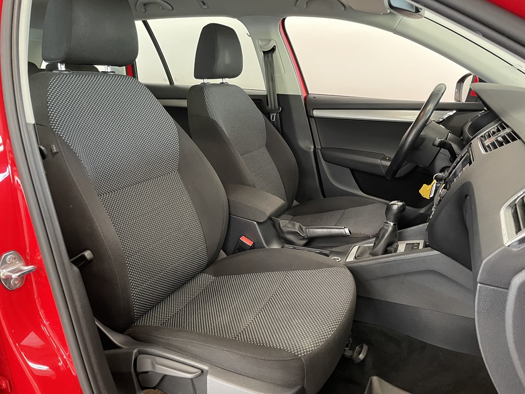 Skoda Octavia Combi PEC333