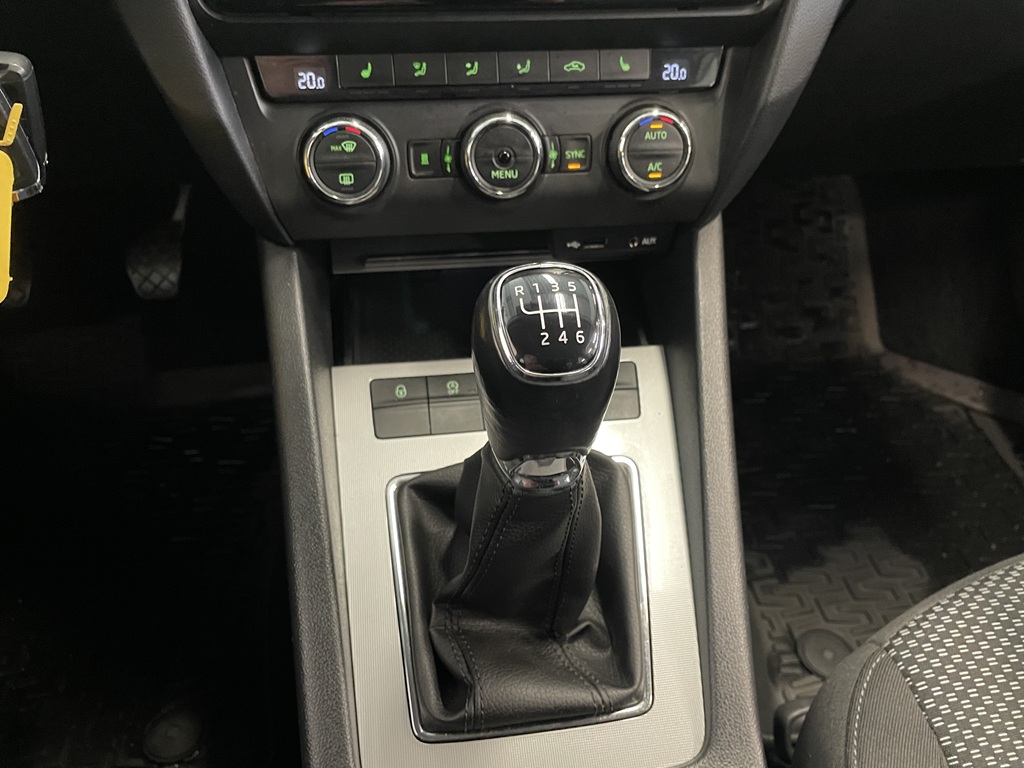 Skoda Octavia Combi PEC333
