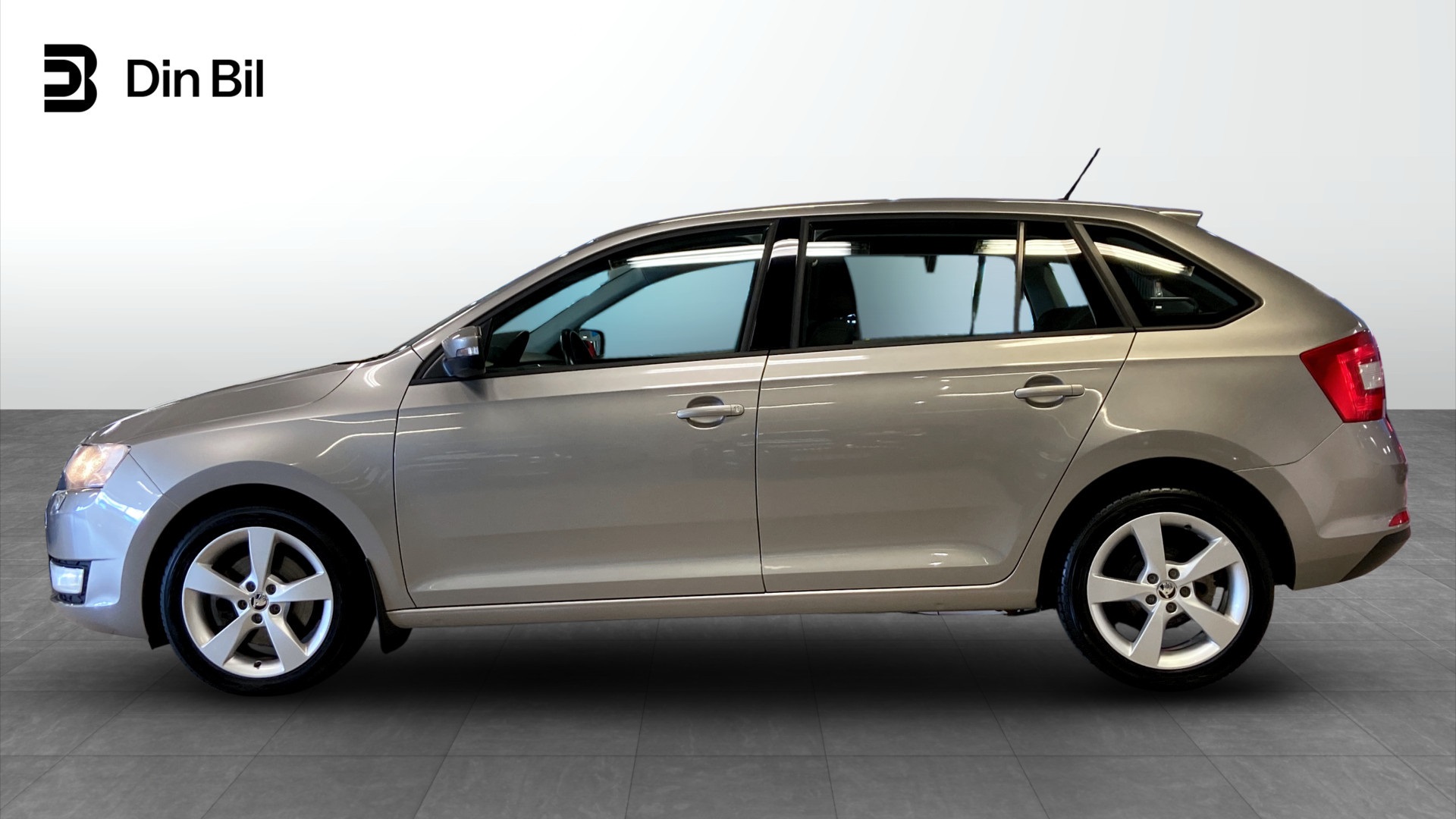 Skoda Rapid Spaceback PEC345