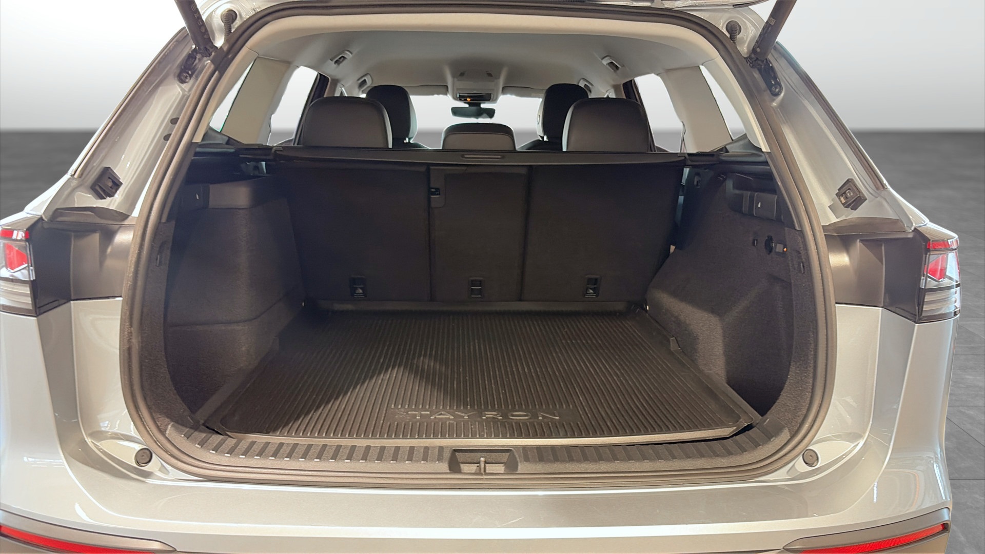 Volkswagen Tayron PEE56M