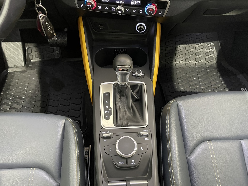 Audi Q2 PEU574