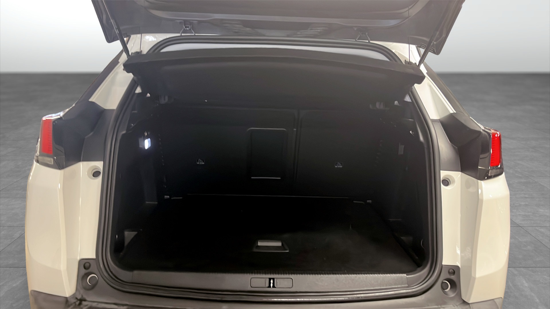Peugeot 3008 PFD504