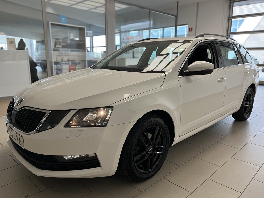 Skoda Octavia Combi PFJ416