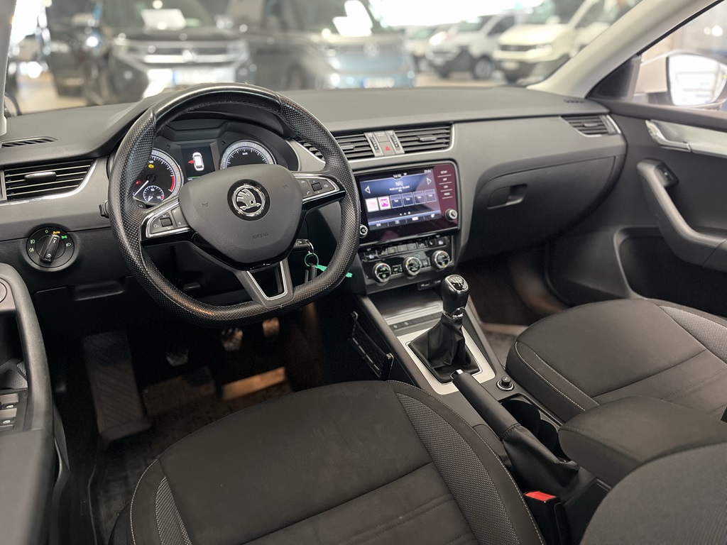 Skoda Octavia Combi PFJ416