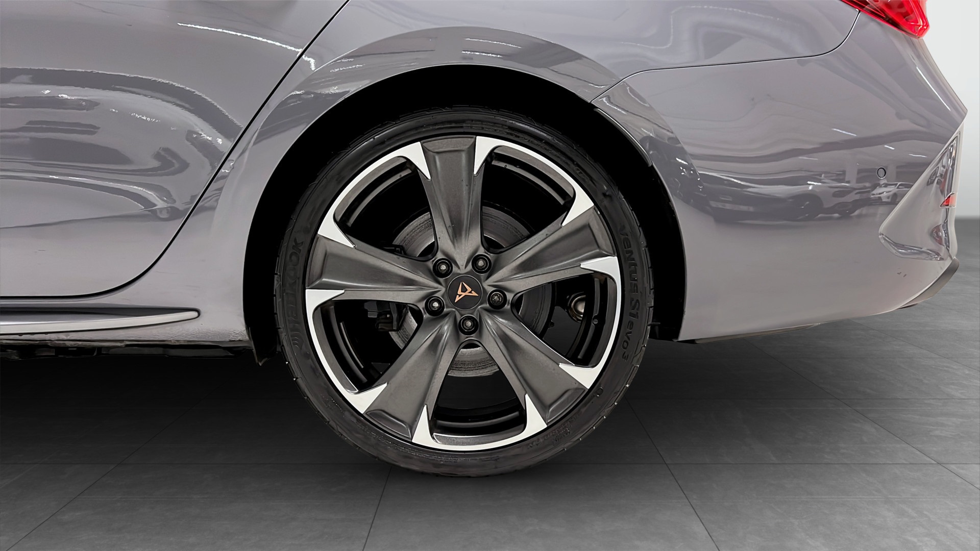 CUPRA Leon Sportstourer PFM17L