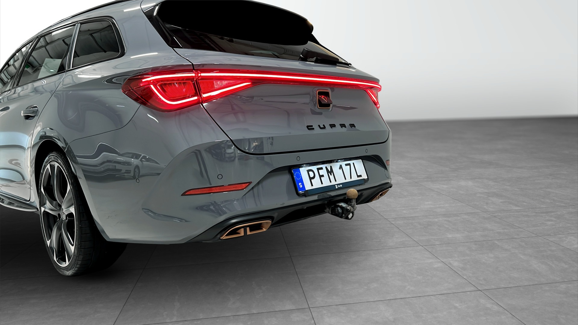 CUPRA Leon Sportstourer PFM17L