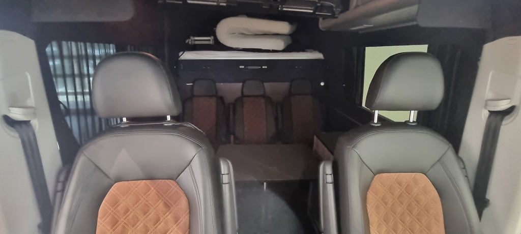 Volkswagen Crafter Kombi lång hjulbas PFN54U
