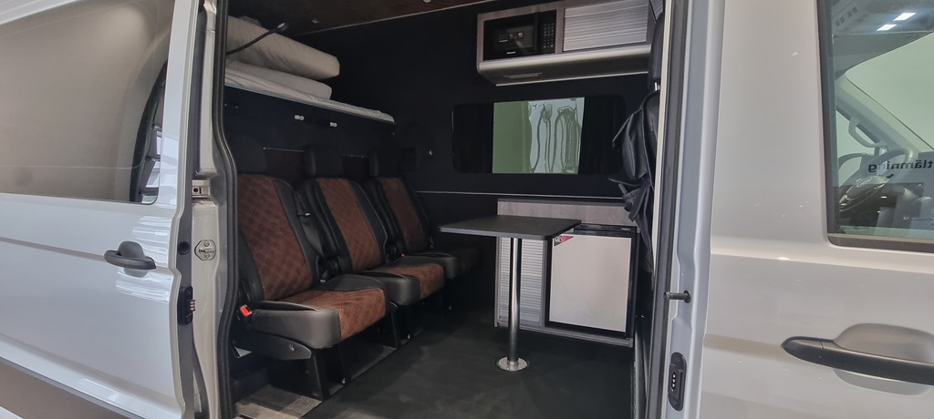 Volkswagen Crafter Kombi lång hjulbas PFN54U