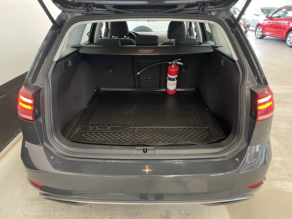 Volkswagen Golf PGL217