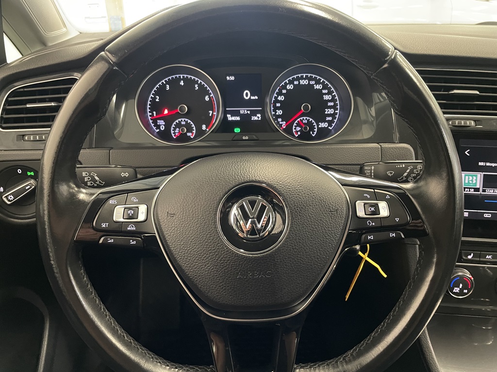 Volkswagen Golf PGL217