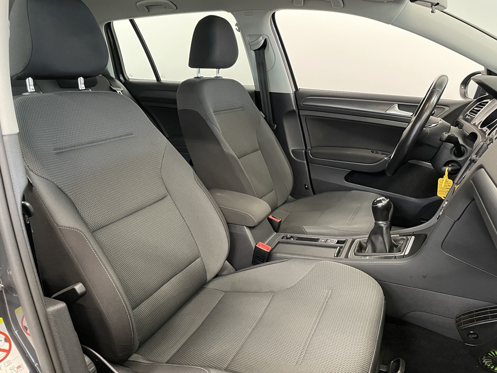 Volkswagen Golf PGL217