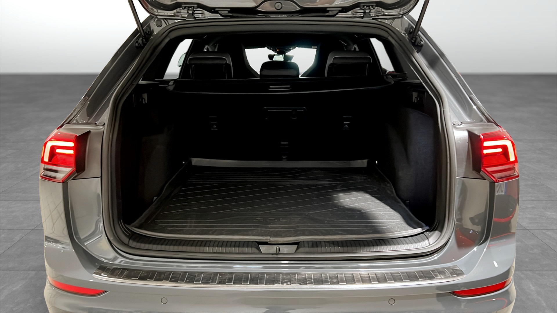 Volkswagen Golf Sportsvan PGL71A