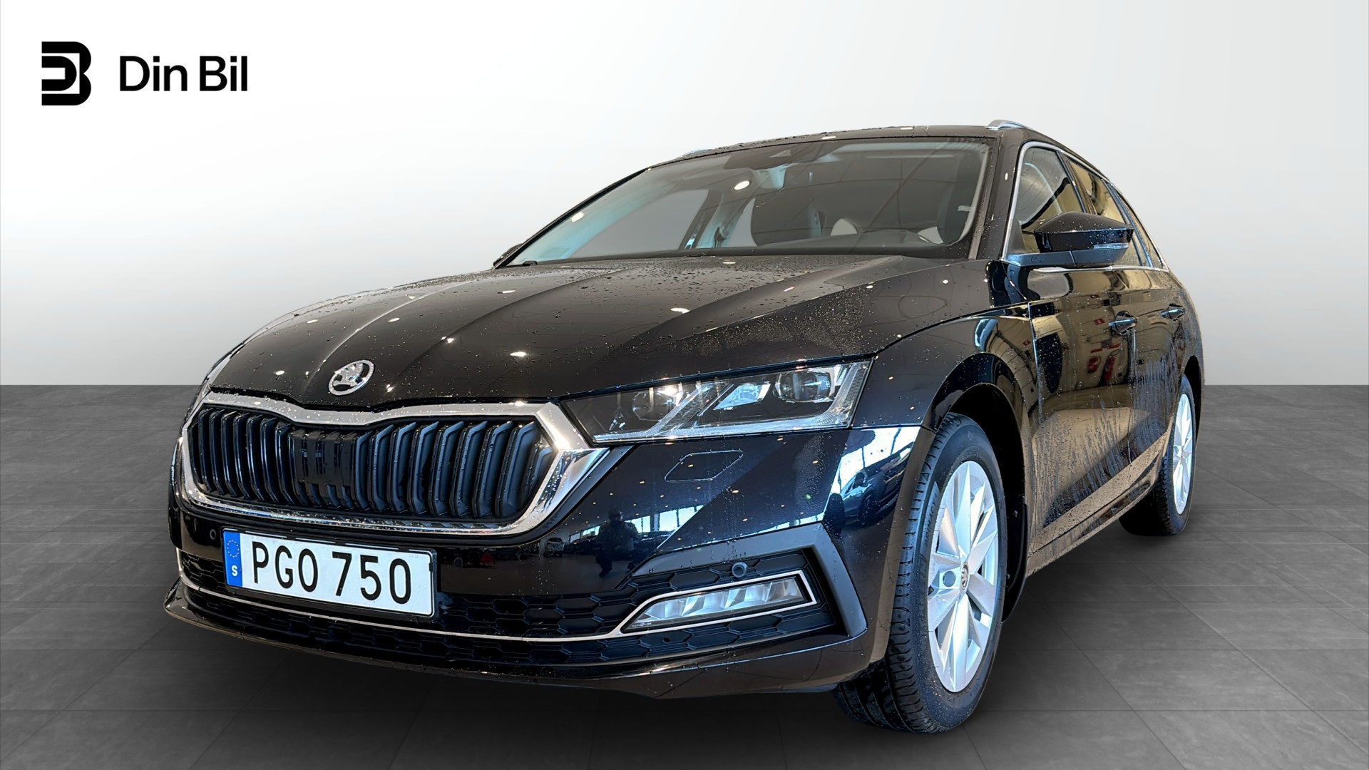 Skoda Octavia Combi PGO750