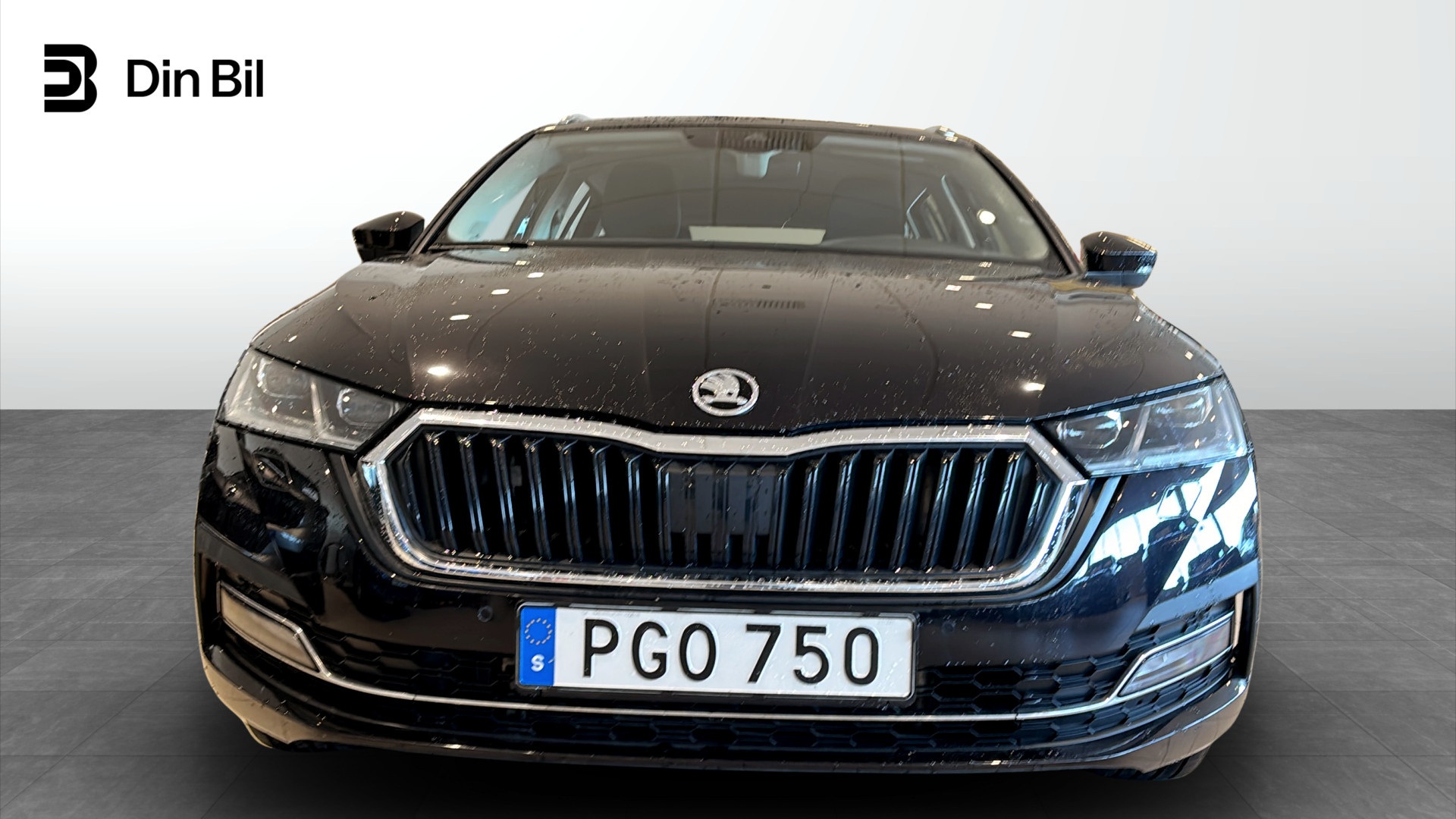 Skoda Octavia Combi PGO750