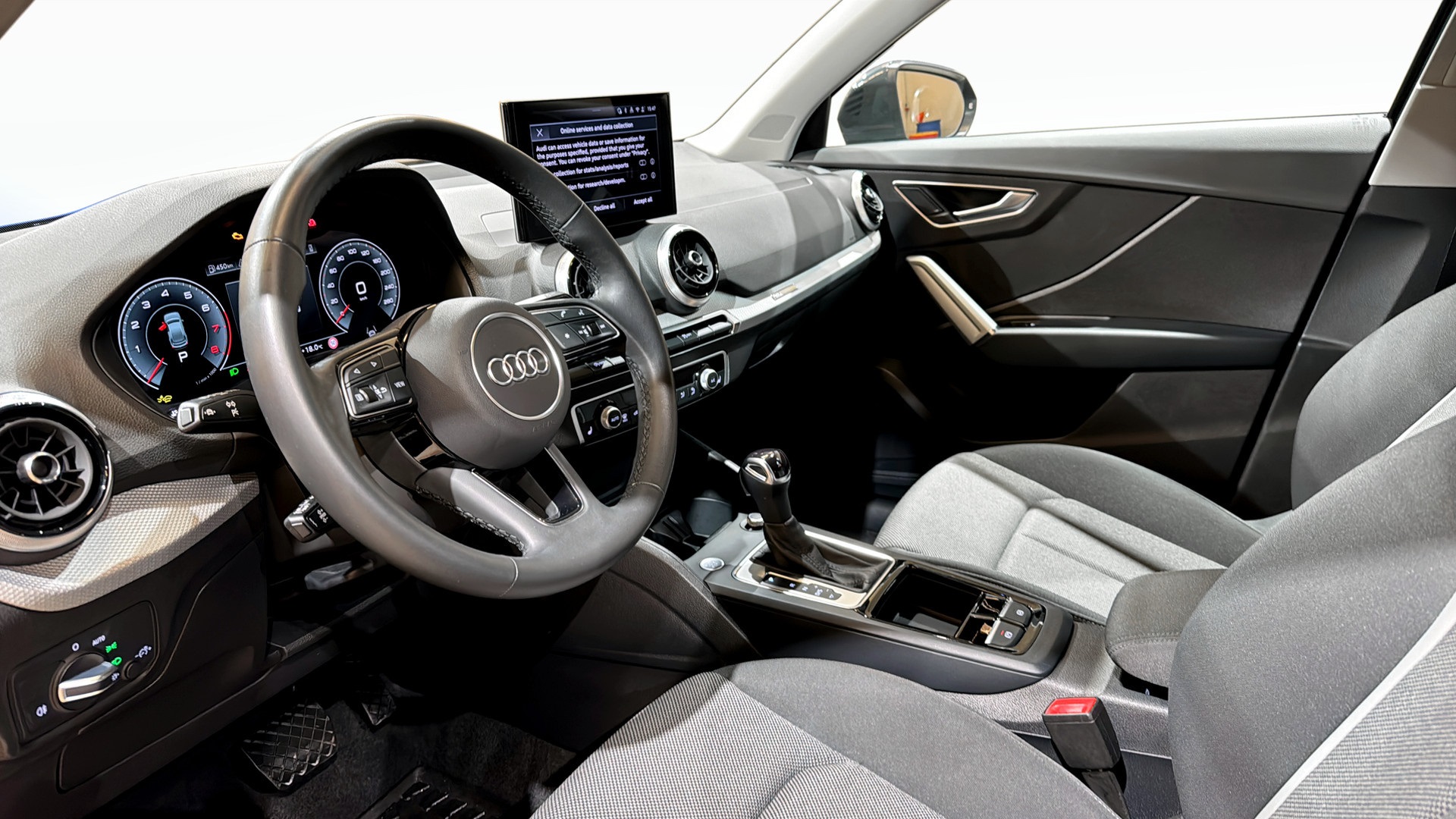 Audi Q2 PHM36K