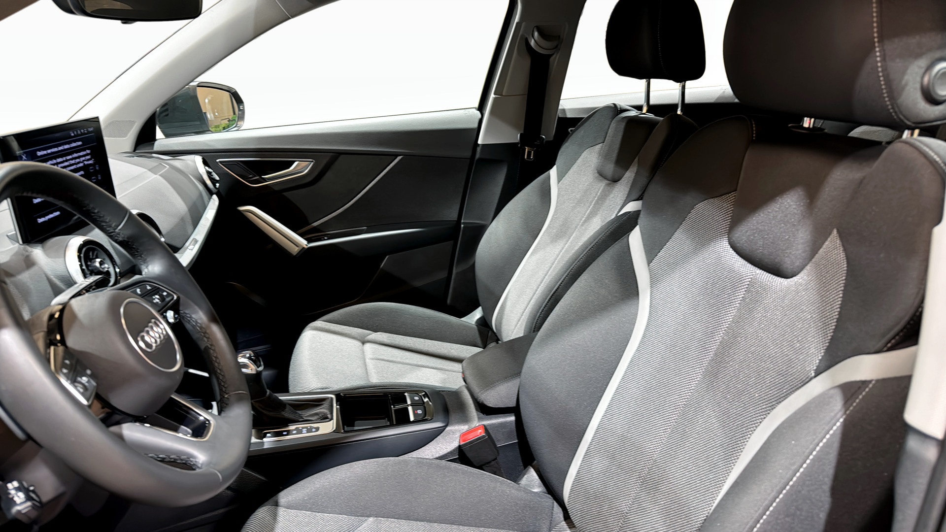 Audi Q2 PHM36K
