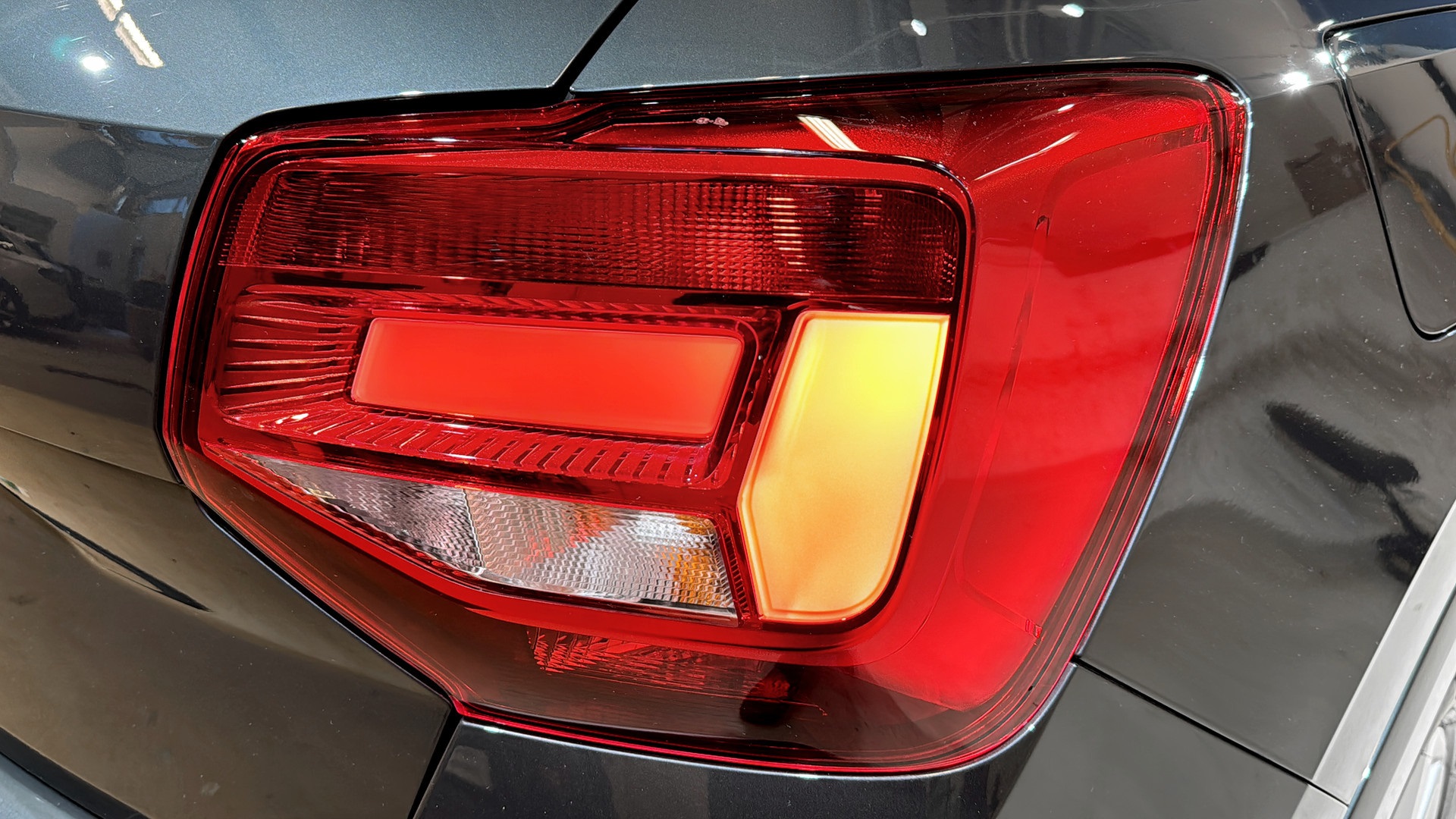 Audi Q2 PHM36K