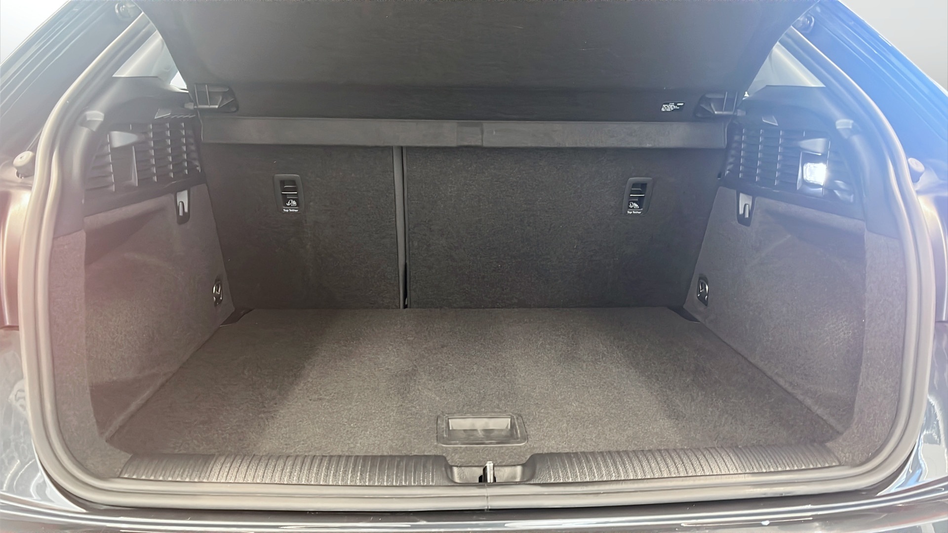 Audi Q2 PHM72D