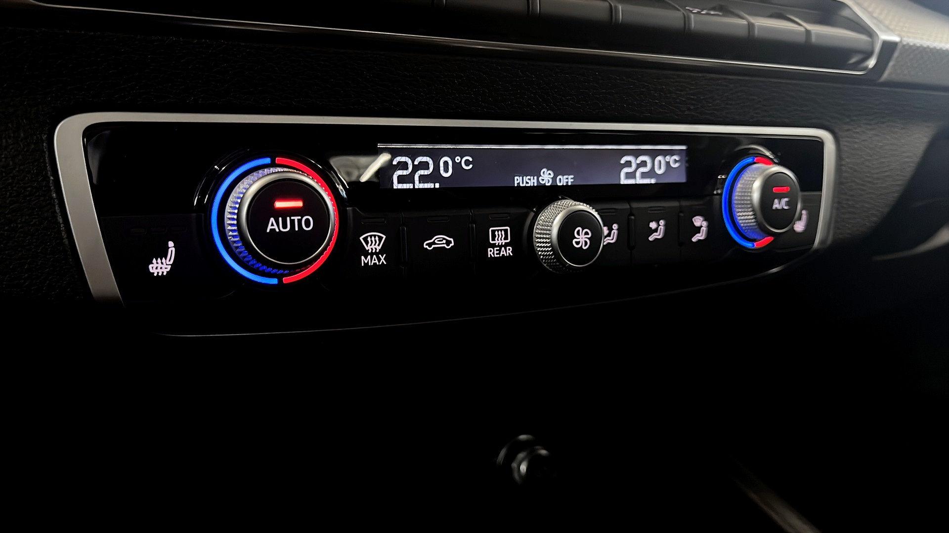 Audi Q2 PHM72D