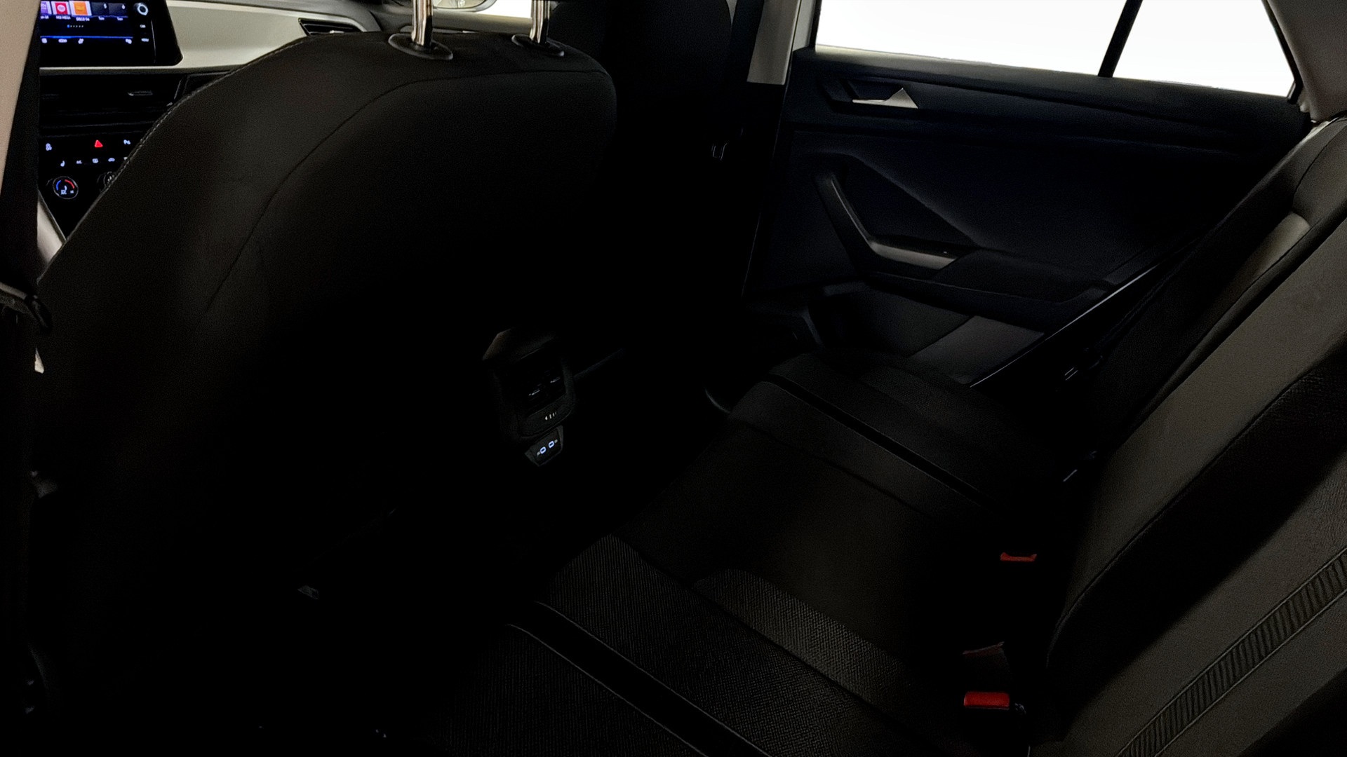 Volkswagen T-Roc PJA29U