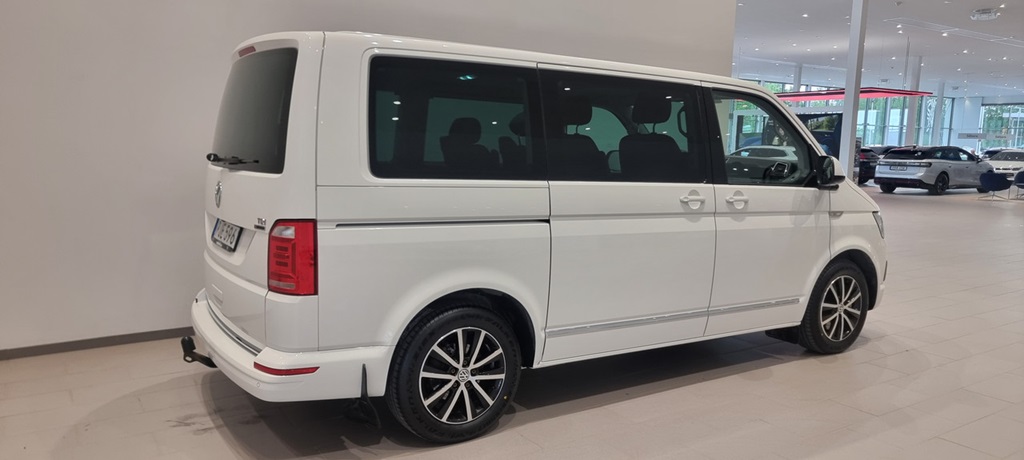 Volkswagen T6 Multivan PJE596