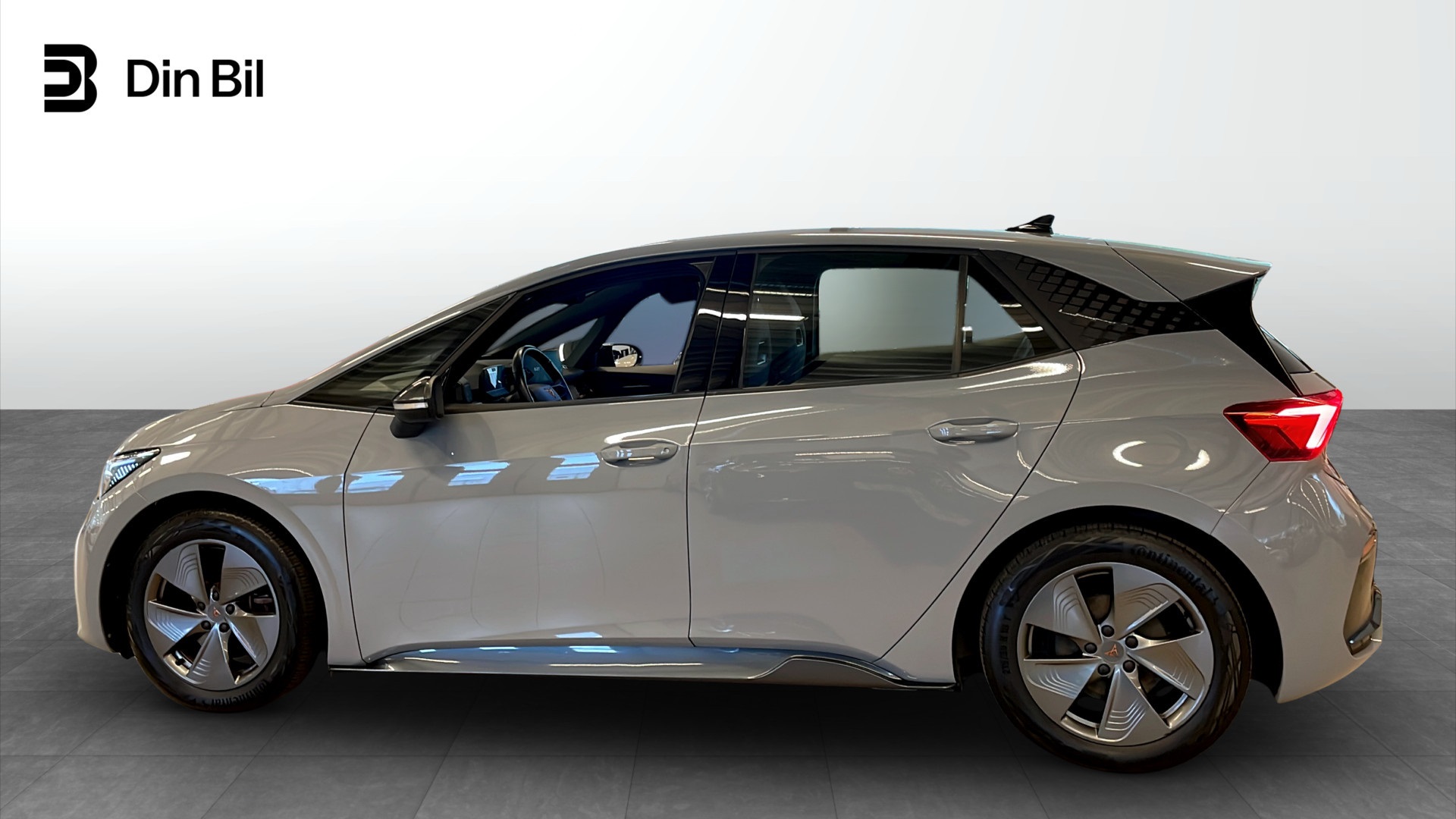 CUPRA Born PJP54S