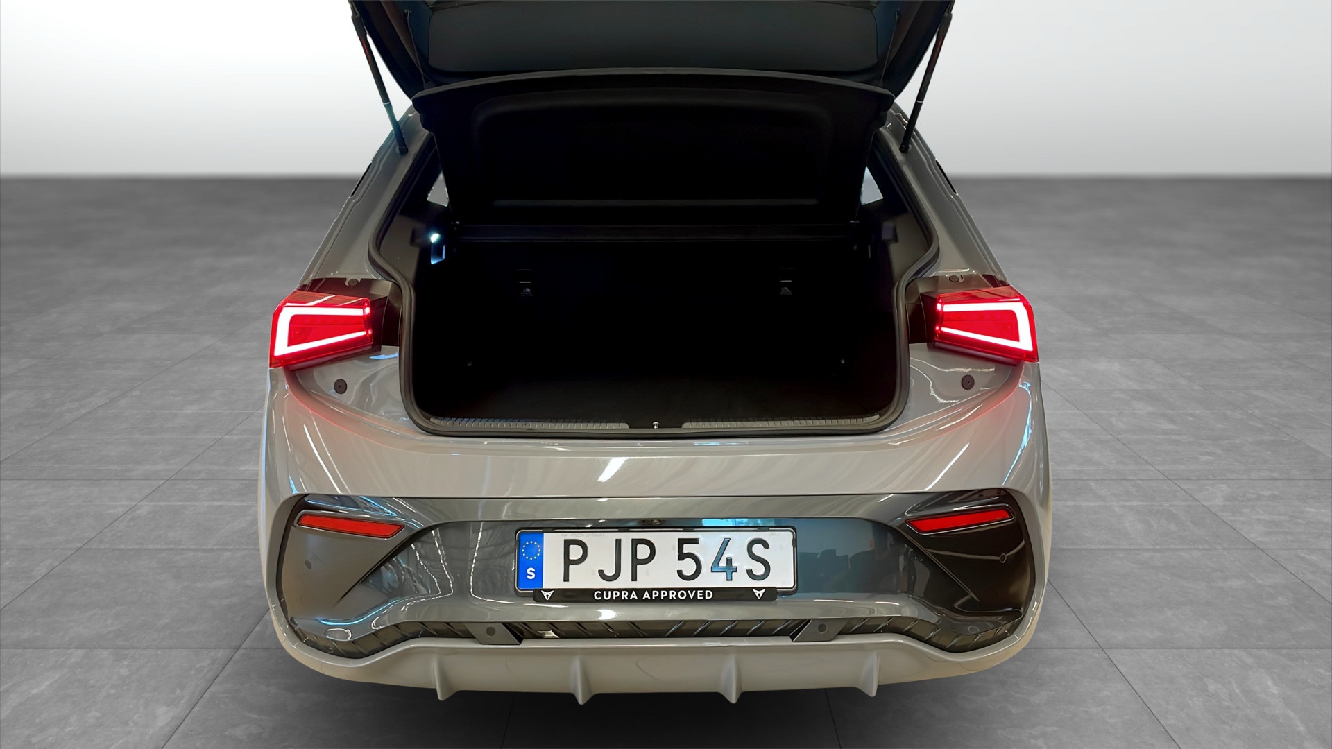 CUPRA Born PJP54S