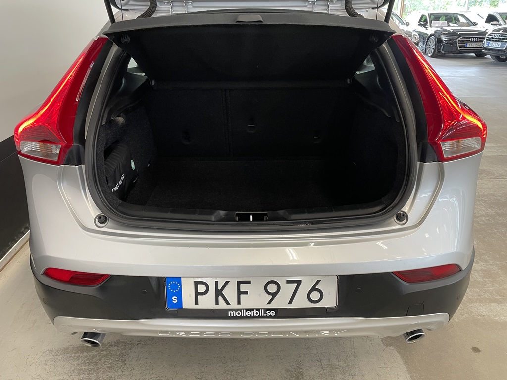 Volvo V40 PKF976