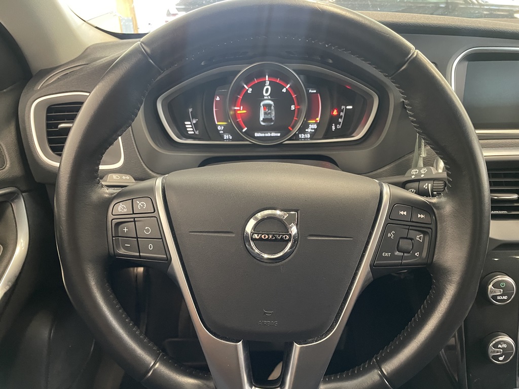 Volvo V40 PKF976