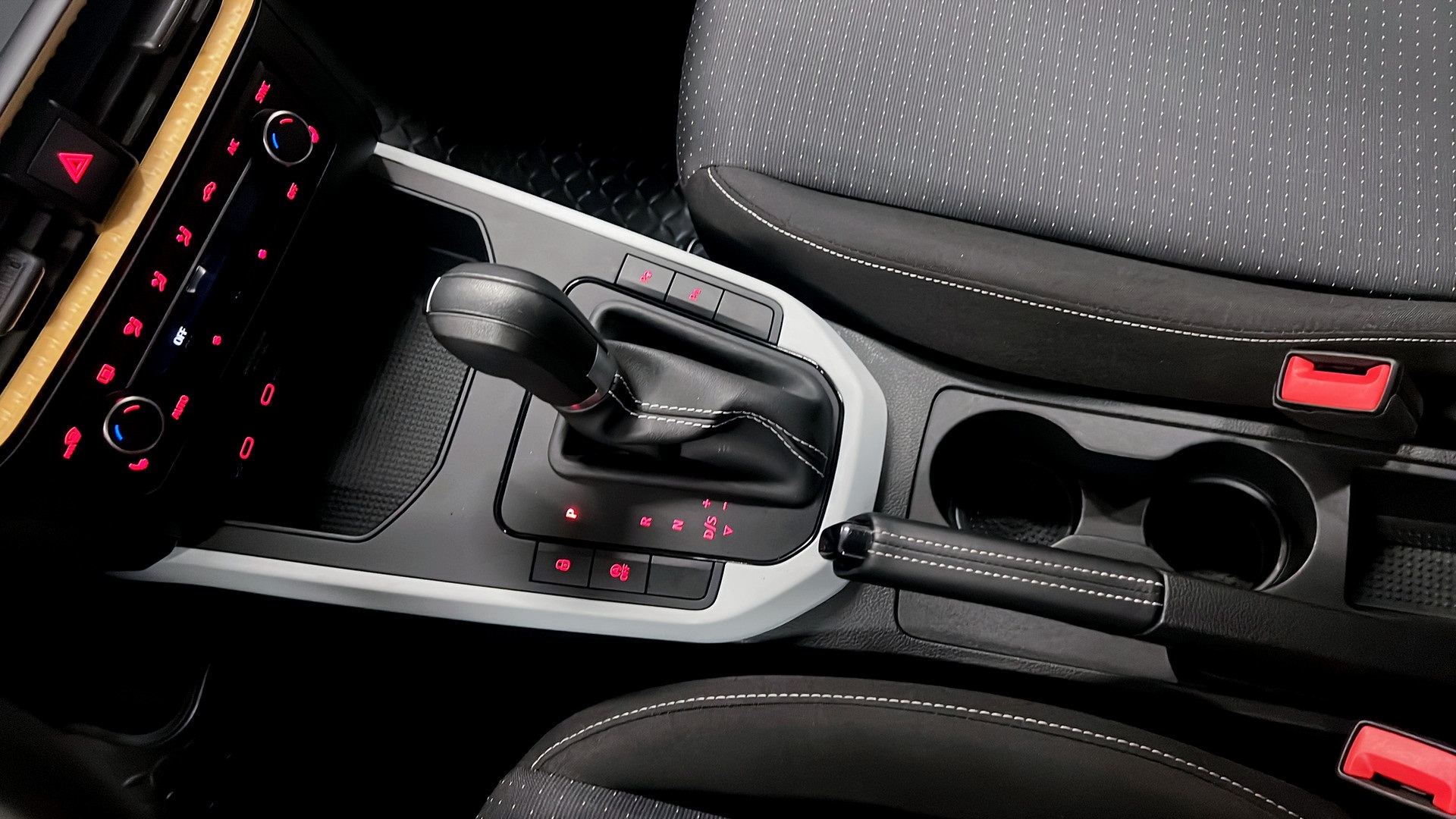 SEAT Arona PKL36L