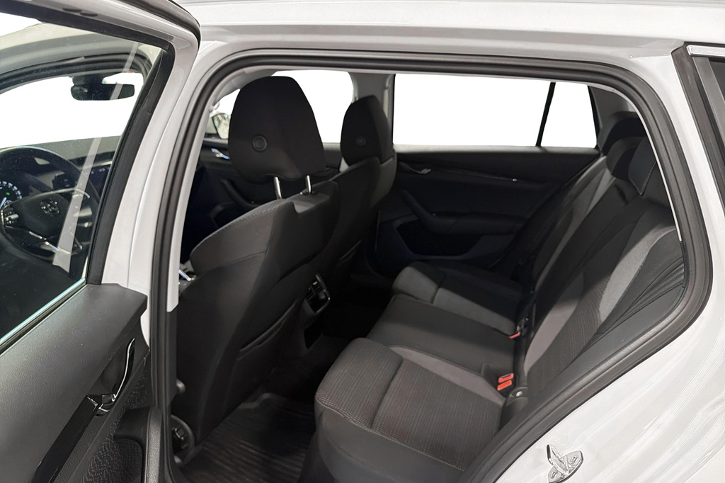 Skoda Octavia PKW54W
