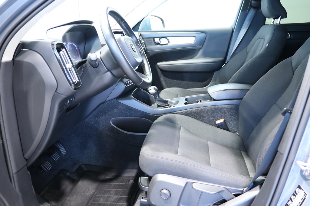 Volvo XC40 PLL241