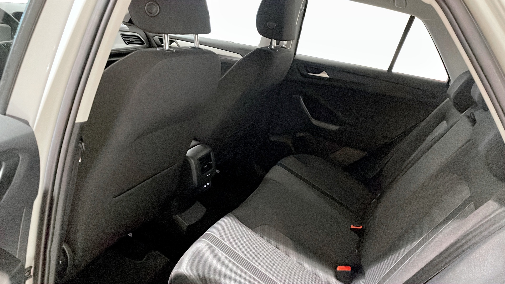 Volkswagen T-Roc PLM71U