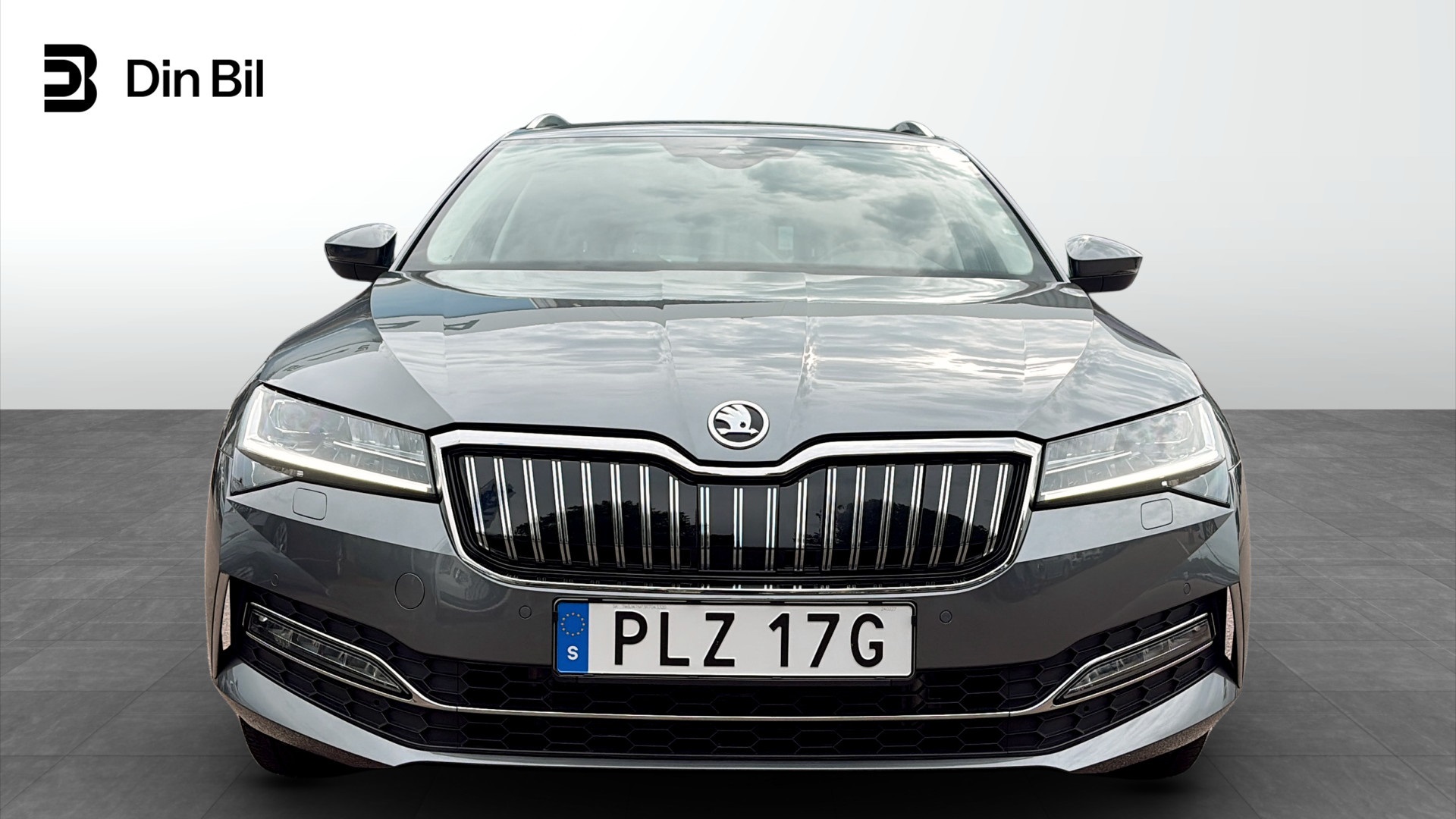 Skoda Superb Combi PLZ17G