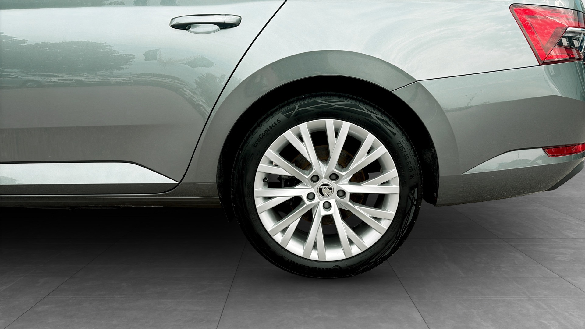 Skoda Superb Combi PLZ17G