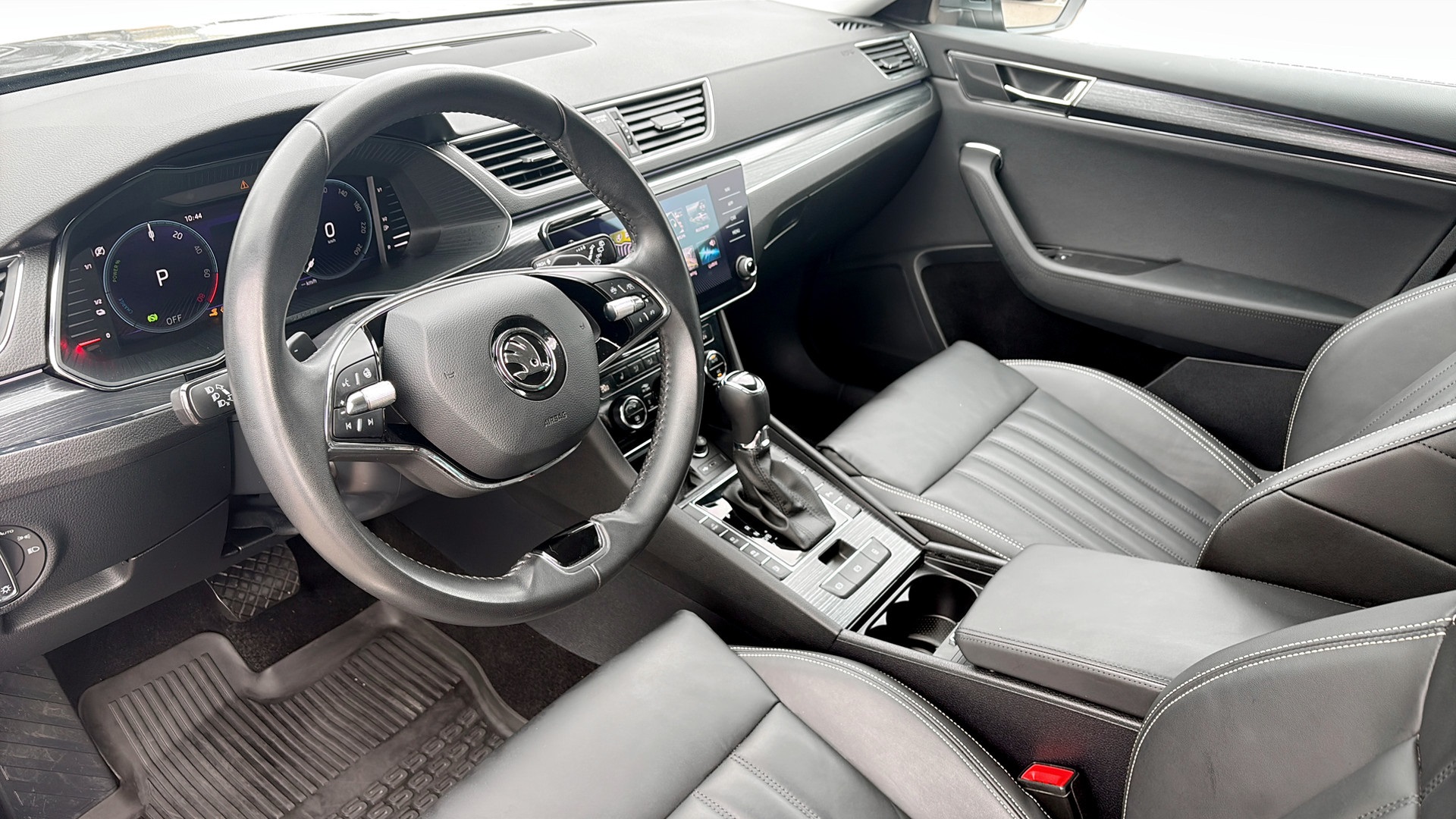 Skoda Superb Combi PLZ17G