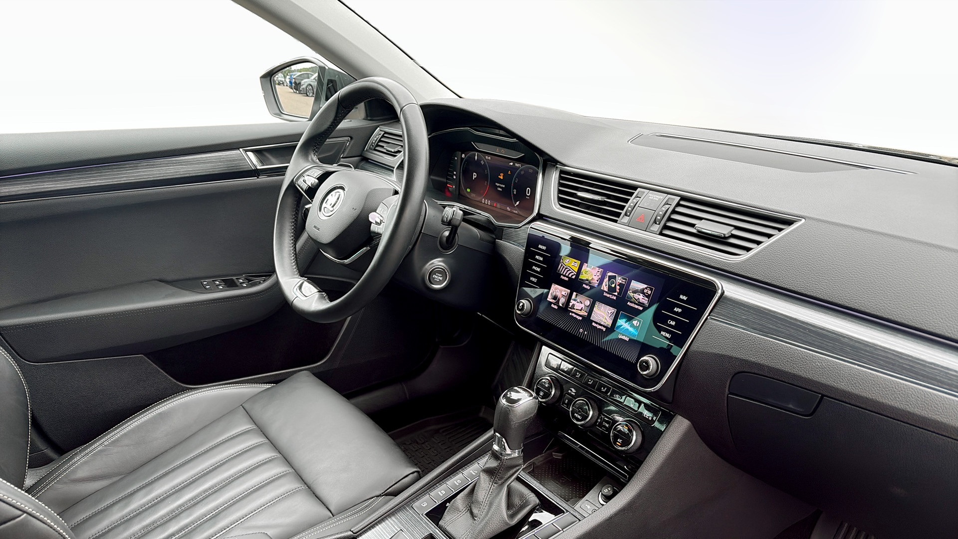 Skoda Superb Combi PLZ17G