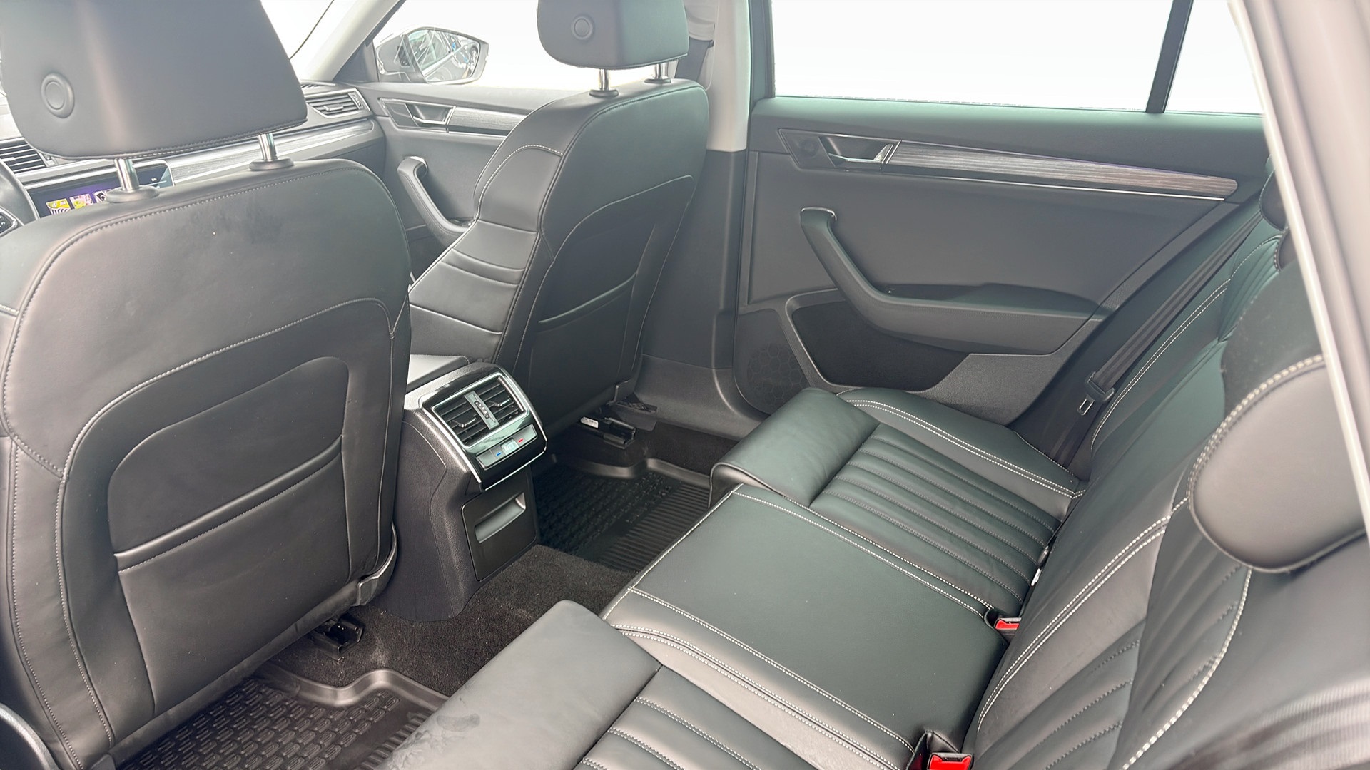 Skoda Superb Combi PLZ17G