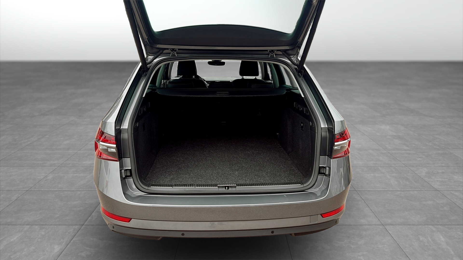 Skoda Superb Combi PLZ17G