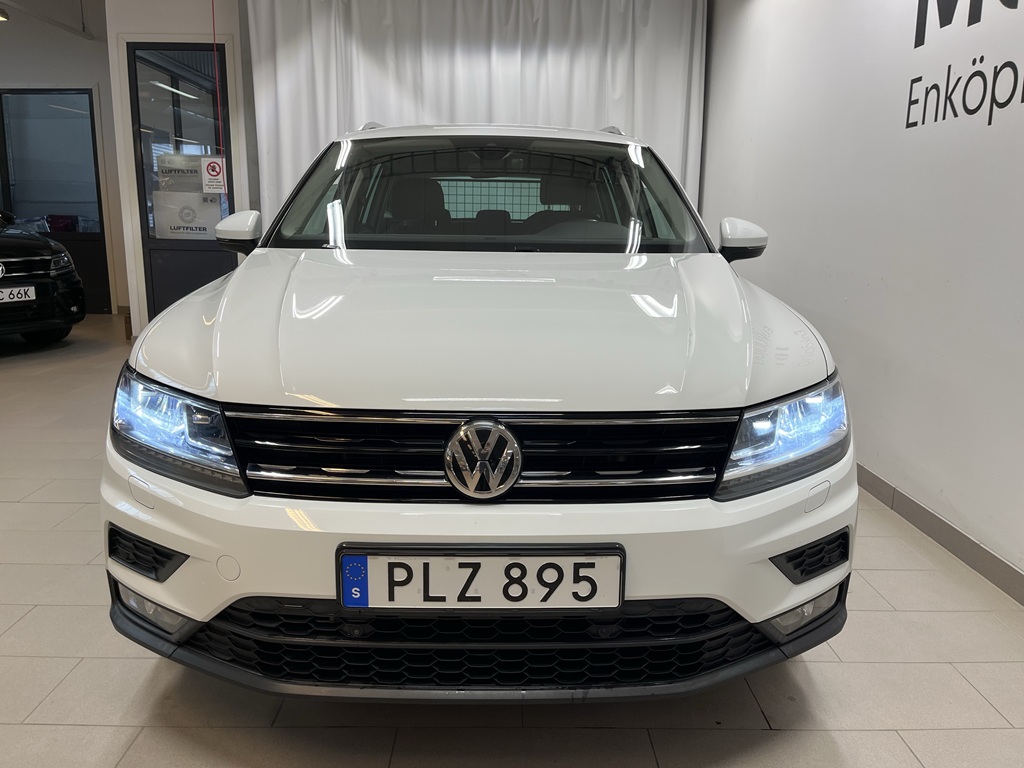 Volkswagen Tiguan PLZ895
