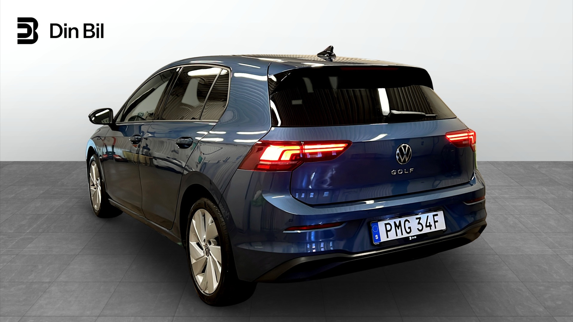 Volkswagen Golf PMG34F