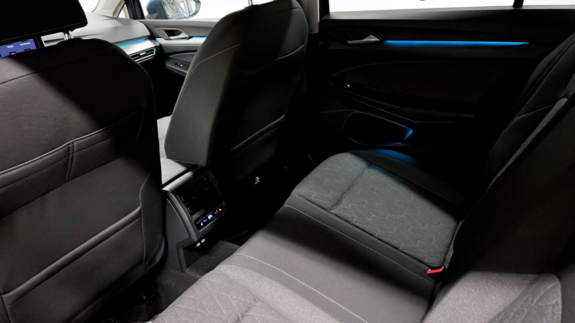 Volkswagen Golf PMG34F