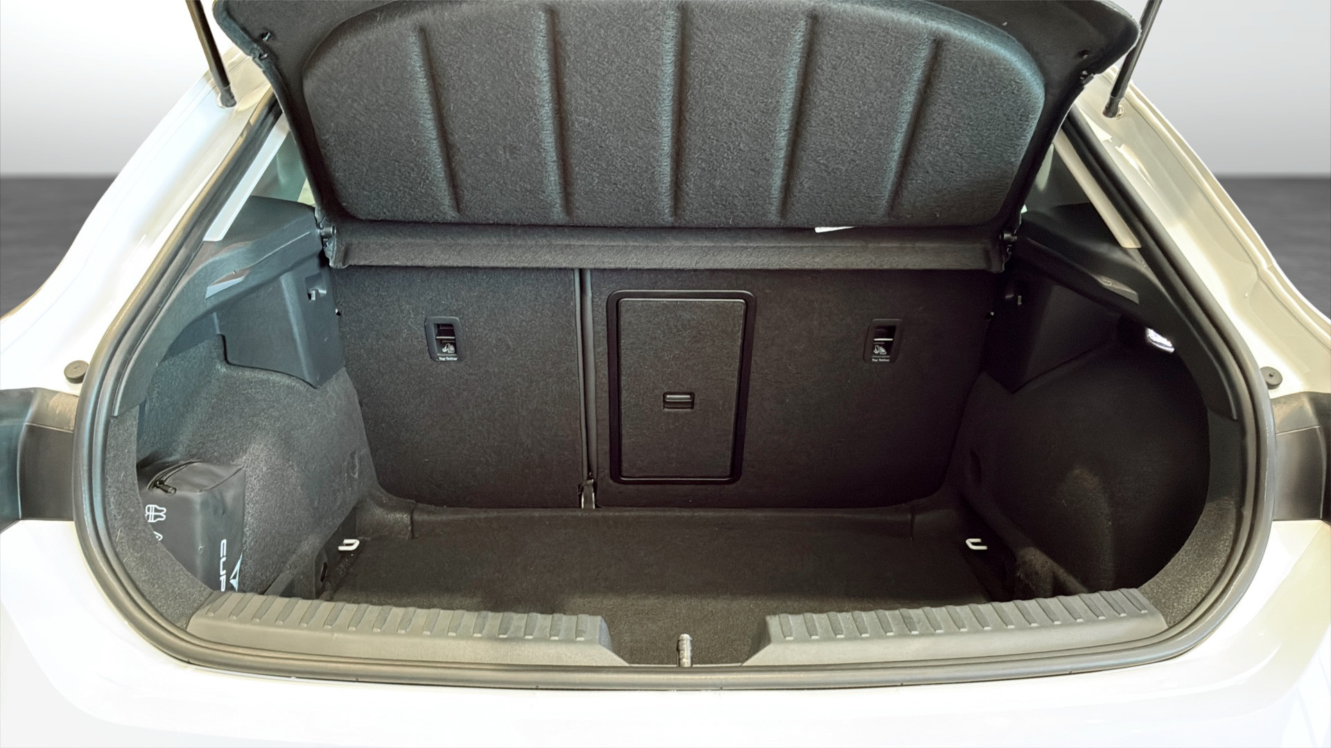 CUPRA Leon PMJ01K