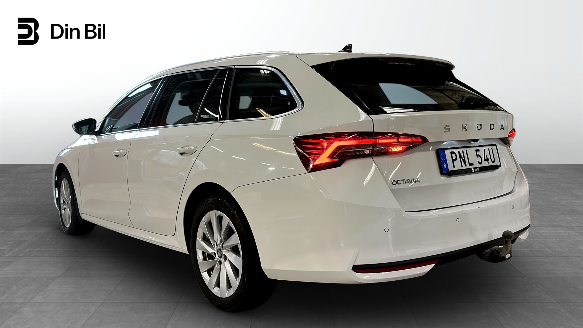Skoda Octavia Combi PNL54U