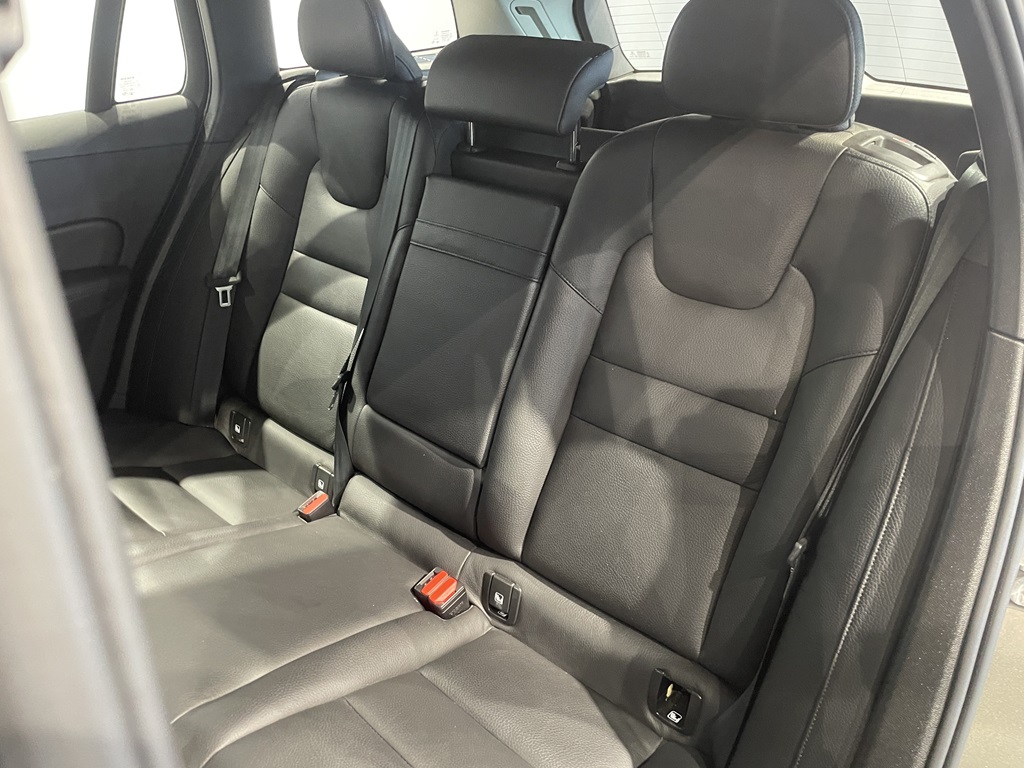 Volvo V60 Cross Country PNZ36A