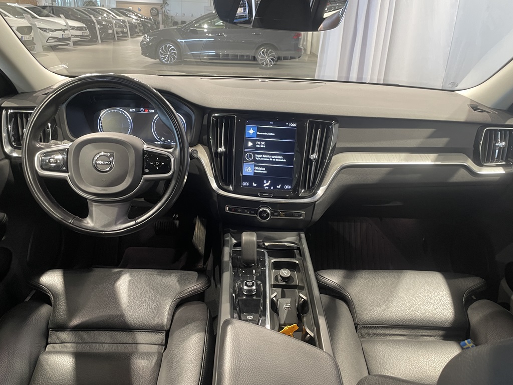 Volvo V60 Cross Country PNZ36A