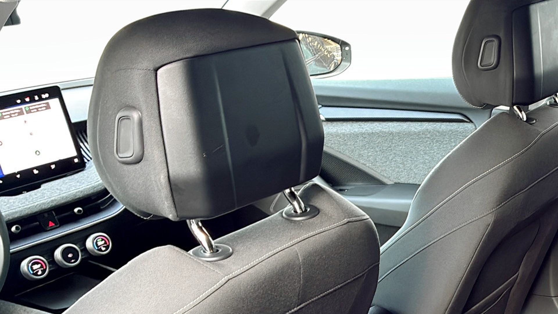 Skoda Superb Combi POM17Y