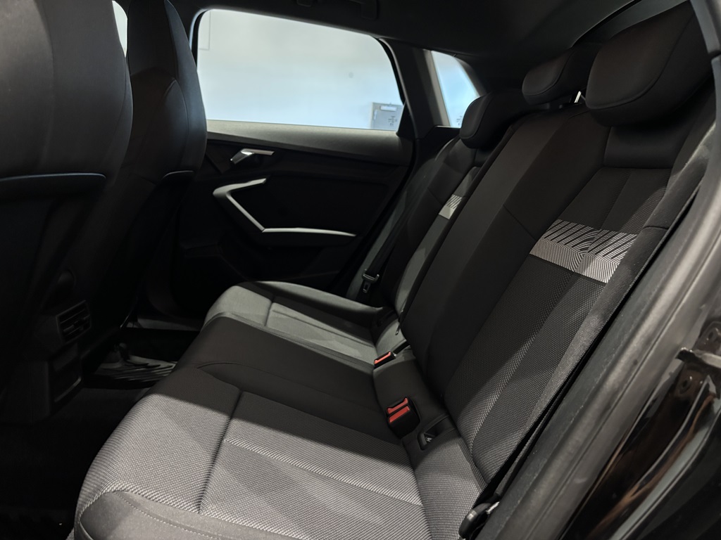 Audi A3 Sportback POM34U